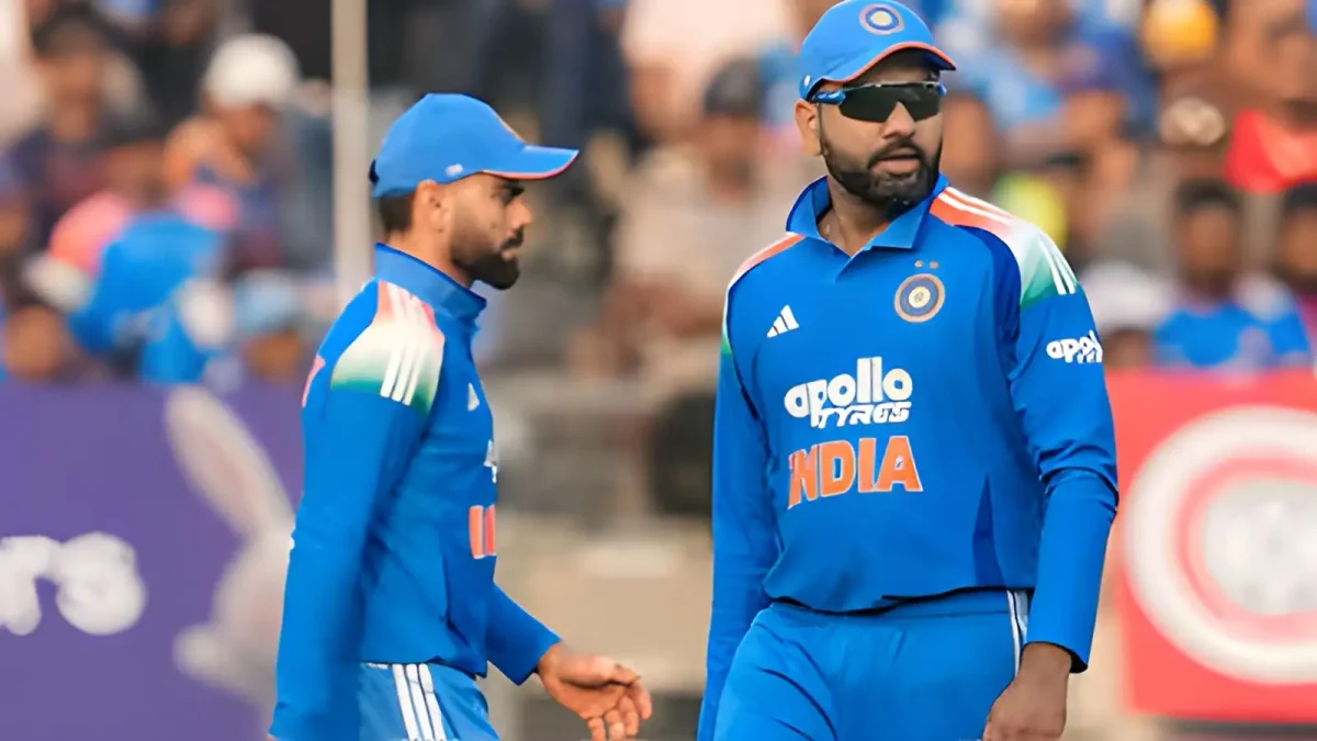 Virat Kohli (left) and Rohit Sharma (Right)